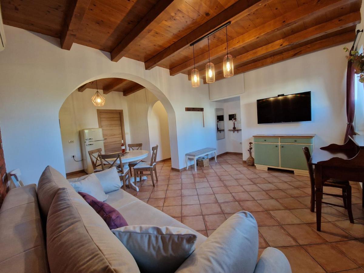 Wine & Apartment Vinales Копер Екстериор снимка