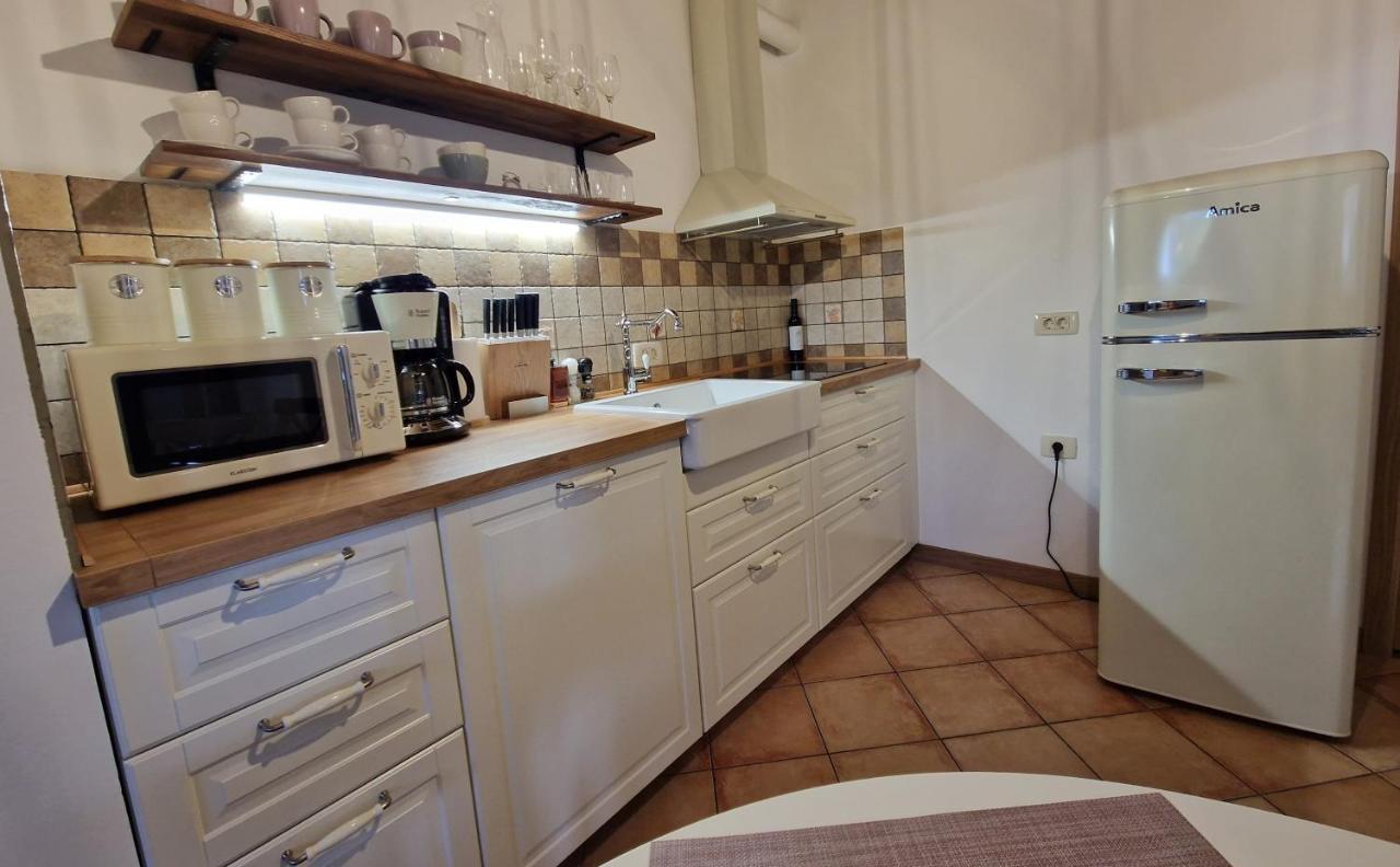 Wine & Apartment Vinales Копер Екстериор снимка