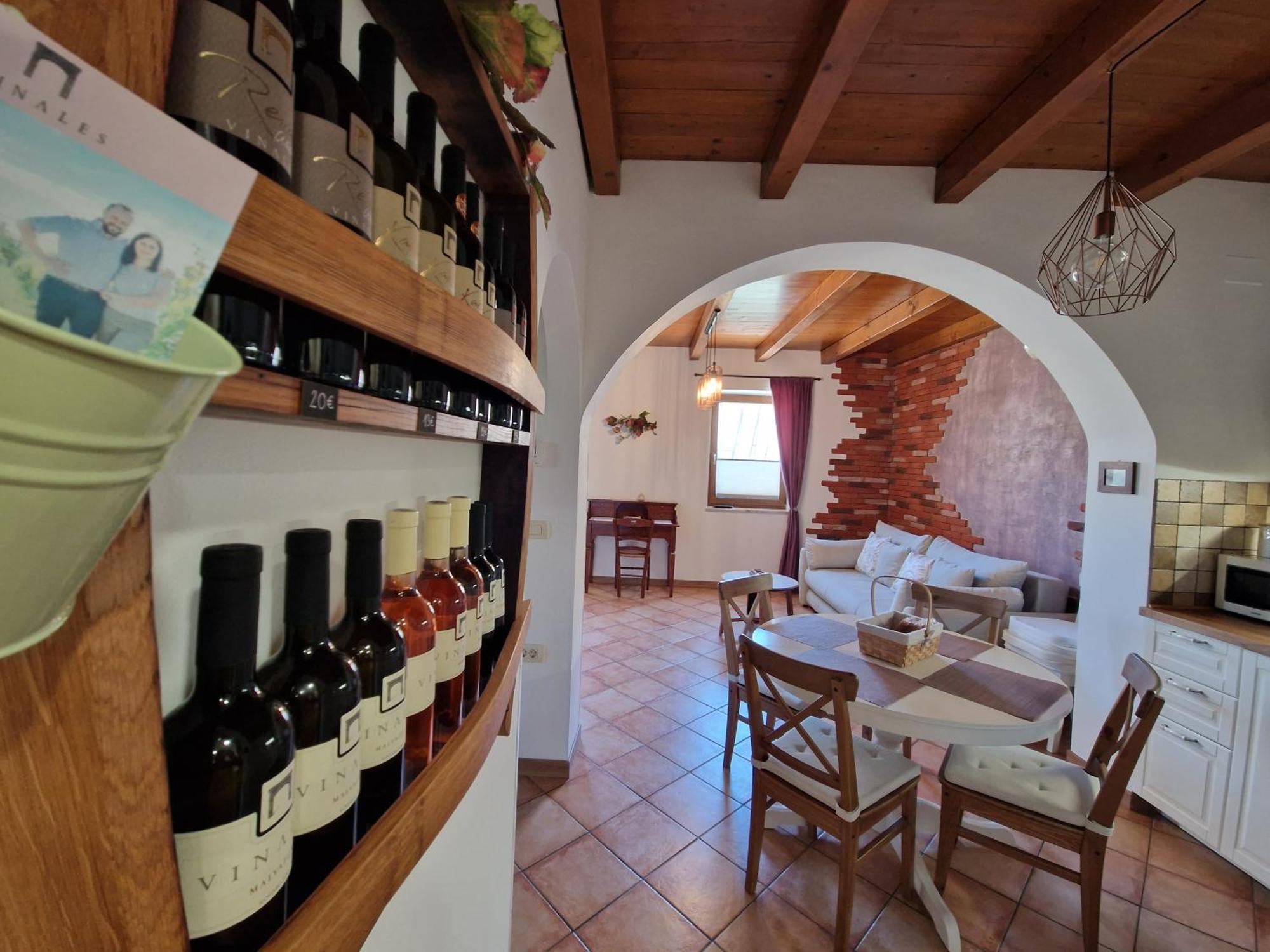 Wine & Apartment Vinales Копер Екстериор снимка